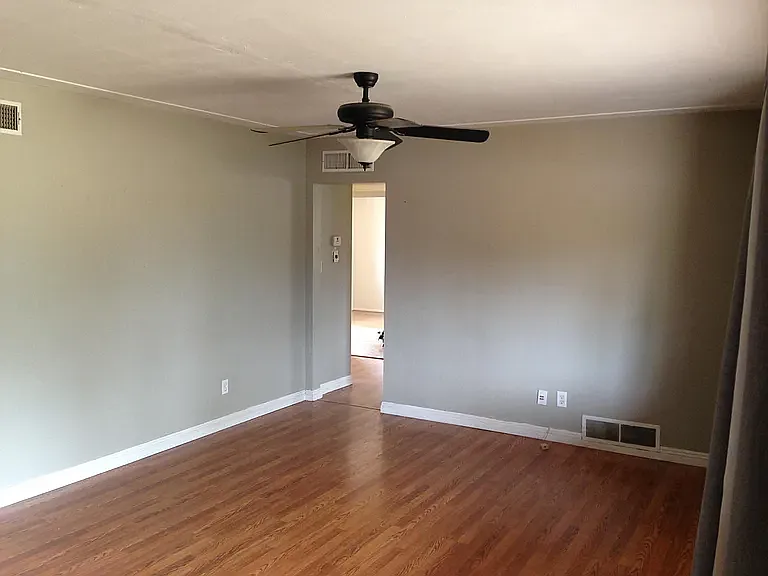 1205 E Edison St — Photo 4