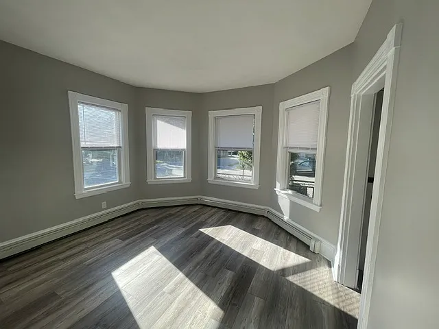 2 bed, 1200 sqft, $2,800 — Photo 3