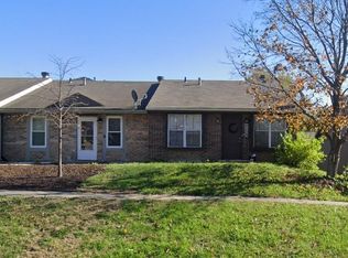8209 NW Mace Rd, Kansas City, MO 64152