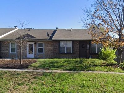 8209 NW Mace Rd, Kansas City, MO, 64152