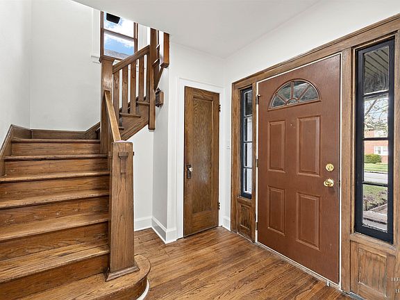 3rd image of 2216 Cumberland St