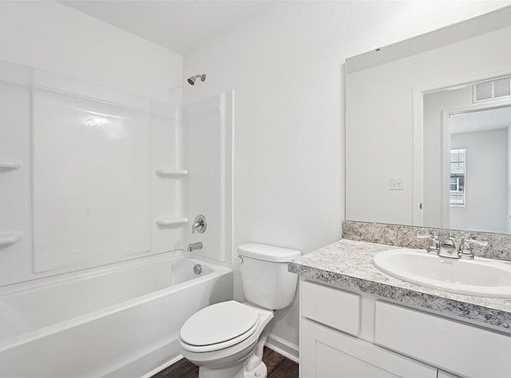 2nd image of 4458 Banjo Lake Rd