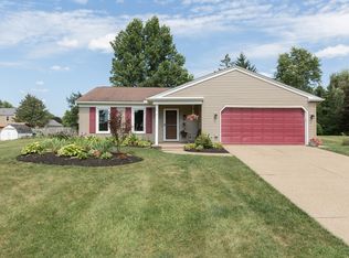 823 Glencairn Ln, Brunswick, OH 44212
