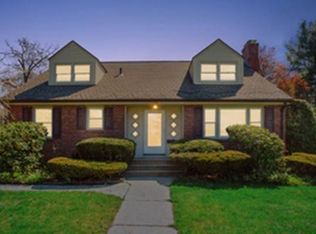 733 Laurel St, Longmeadow, MA 01106