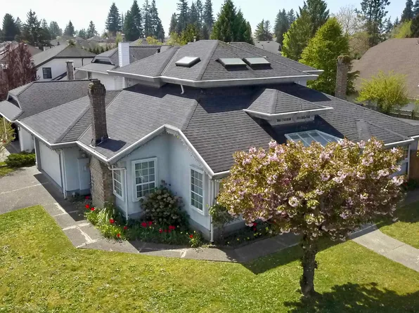 1888 Walnut Cres, Coquitlam, BC V3J 7T2