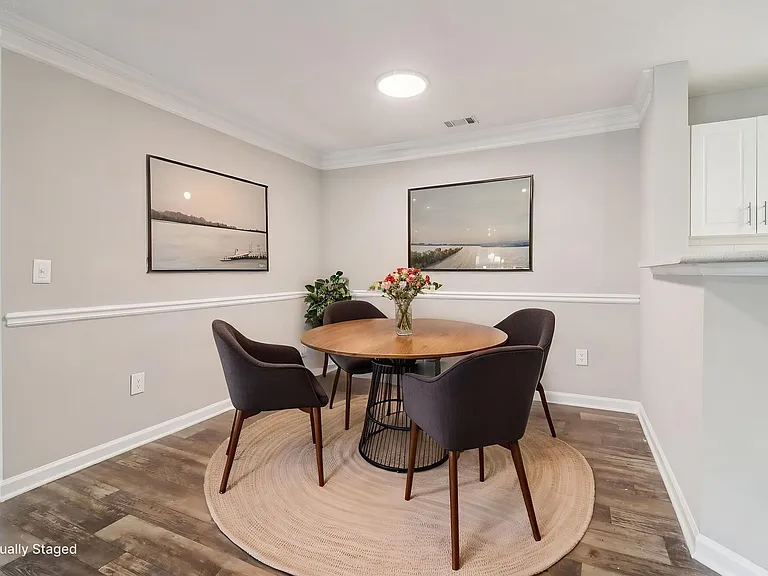 Walden Brook Apartments — Photo 18