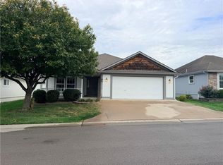 521 Galaxy Ln, Raymore, MO 64083