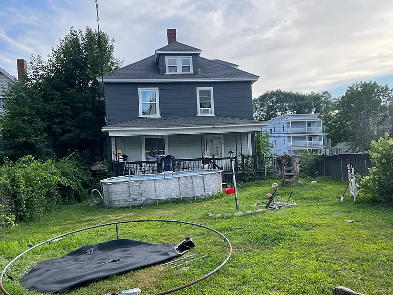 254 Turner St — Photo 10