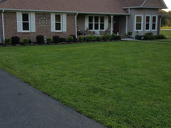 2nd image of 312 Meadowlark Dr