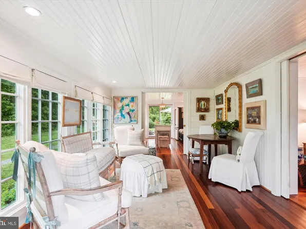 6344 Middle Point Rd, Neavitt, MD 21652