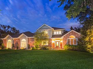 1955 NW 129th St, Clive, IA 50325