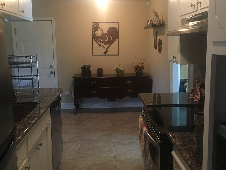 2nd image of 905 Swenson Way
