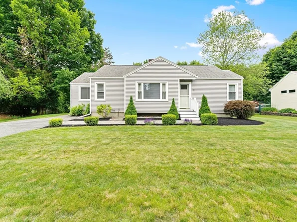 15 Flanders Rd, Westborough, MA 01581
