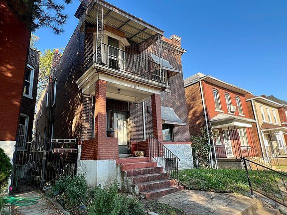 3rd image of 3719 Palm St