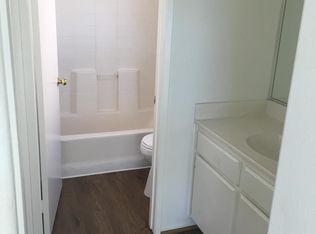 18004 Annes Cir UNIT 201, Canyon Country, CA 91387
