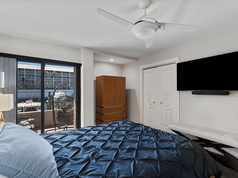 16 Portside Dr #16C — Photo 44