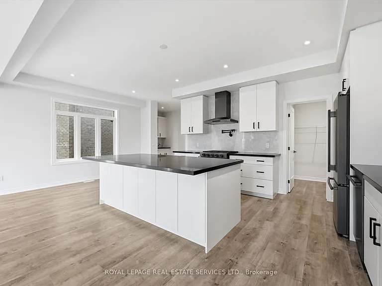 74 Valley Trail Pl — Photo 8