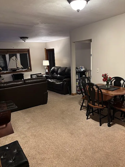 2 bed, 1178 sqft, $1,895 — Photo 4