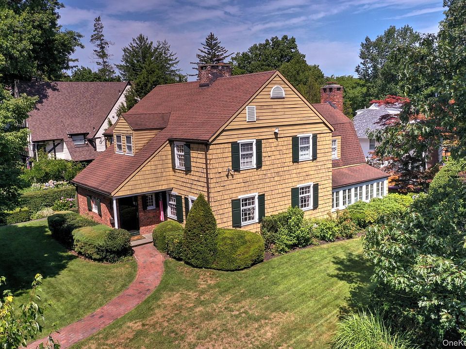 1st image of 255 Manor Road