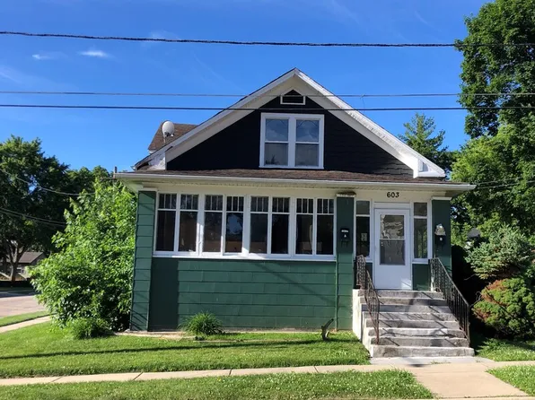603 Mill St APT B, Elgin, IL 60123