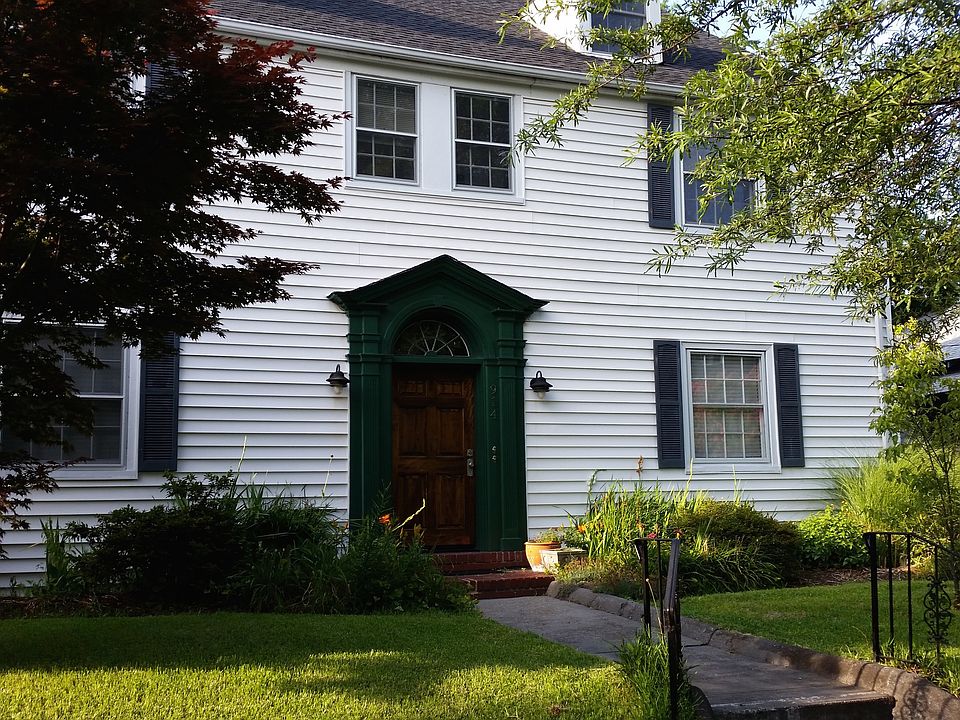 Duplex: top floor apt + finished attic