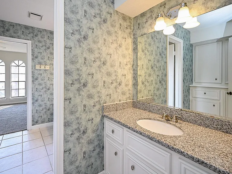12011 Autumn Creek Dr — Photo 21