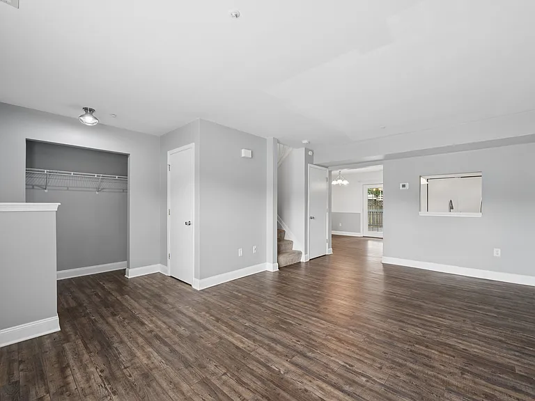 411 Old Oak Pl #1 — Photo 10