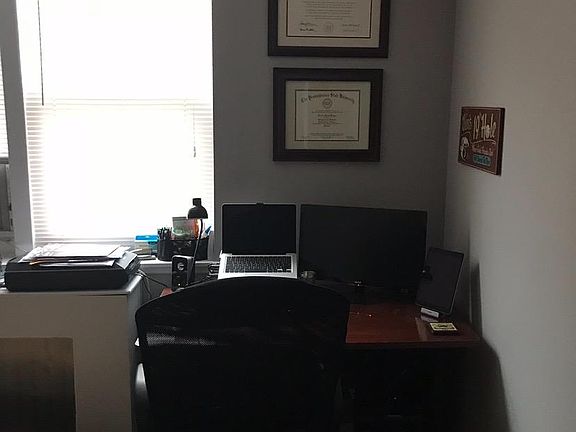 2nd image of 921 Catharine St Floor 2