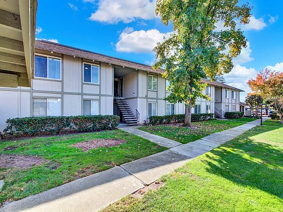 2nd image of 825 Oak Grove Road #8