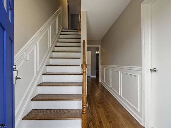 4th image of 83 Grant Ave Floor 2