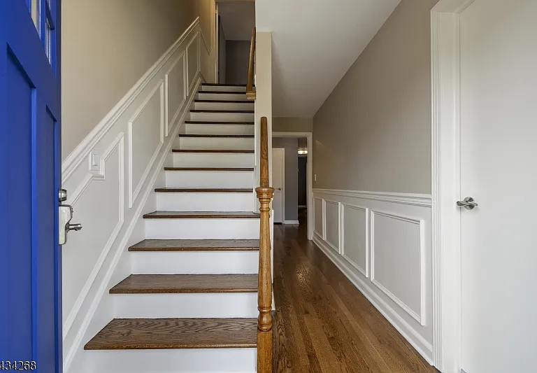 83 Grant Ave #2 — Photo 4