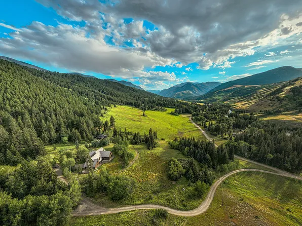 12 Highland Rd, Mc Leod, MT 59052