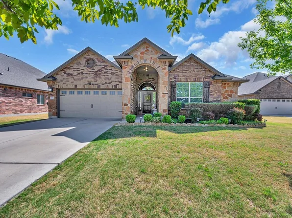 102 Livingston Ct, Woodway, TX 76712