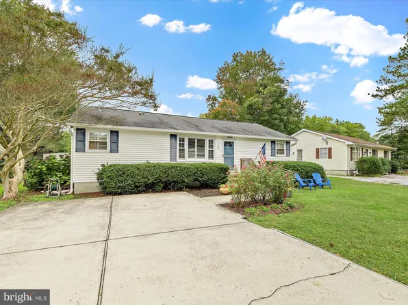 708 Fenwood Cir, Bethany Beach, DE 19930
