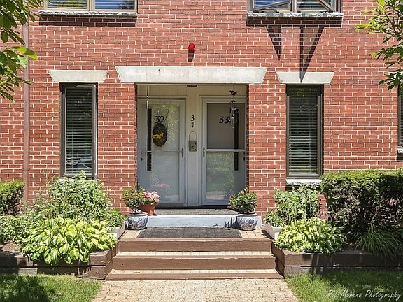 4th image of 126 Merrimac St Unit 33