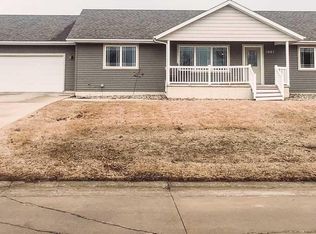 1007 Maple Ct, Alton, IA 51003