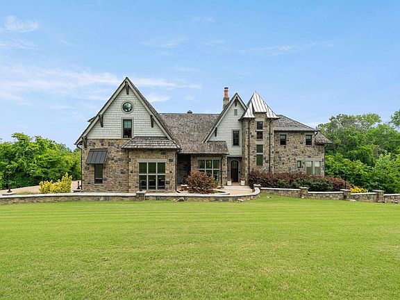 3rd image of 2649 Alta Glen Dr