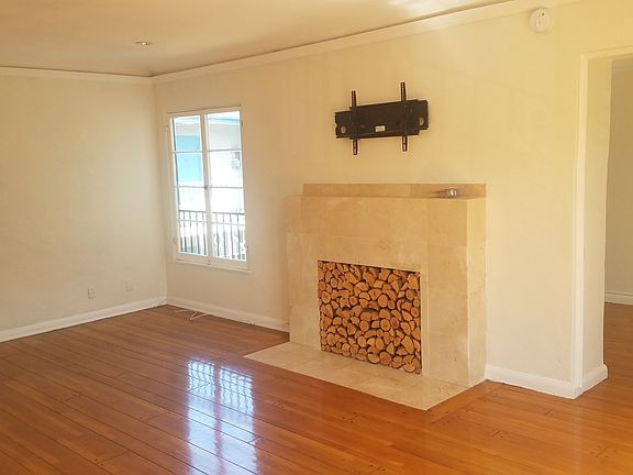 5th image of 859 S Holt Ave