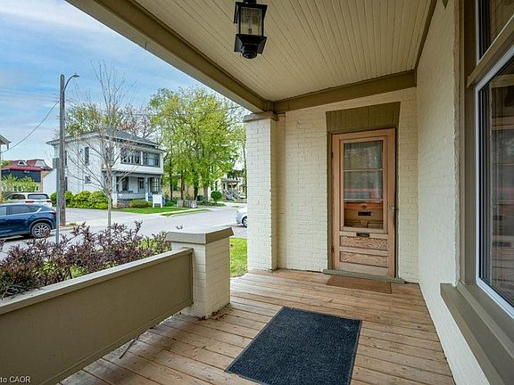 5th image of 12 Clarence Pl