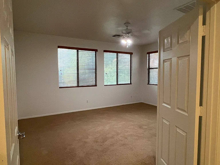3296 E Bluejay Dr — Photo 10