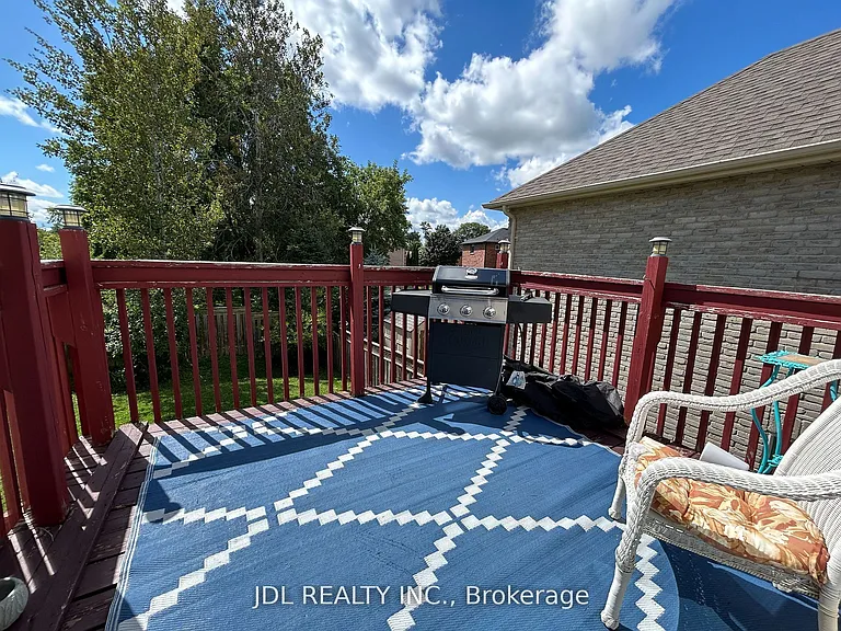 45 Laurelbank Cres #UPPER — Photo 15