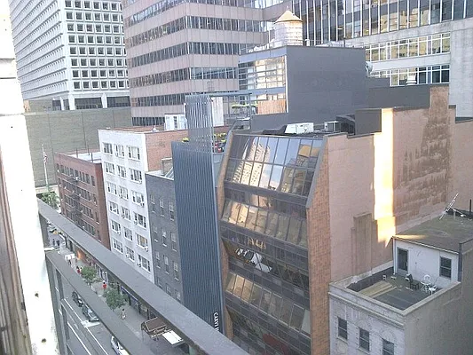 Rented by City Connections Realty | media 15