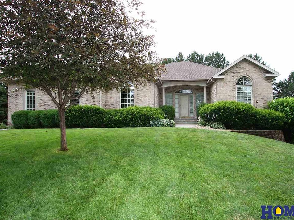 1st image of 6733 Park Crest Ct