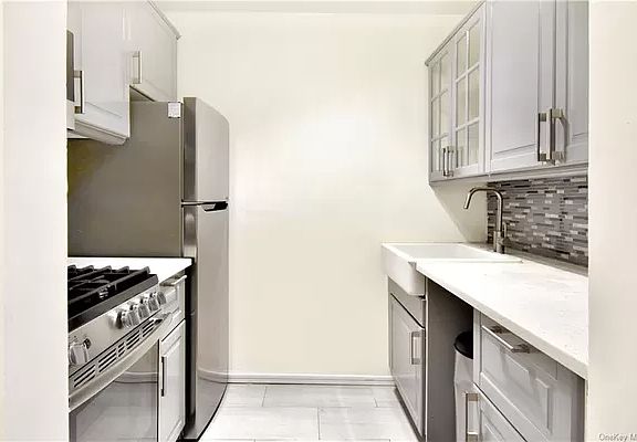 4th image of 3363 Sedgwick Ave APT 1S