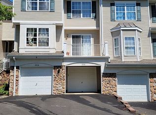 1006 Shadowlawn Dr #701, Green Brook, NJ 08812