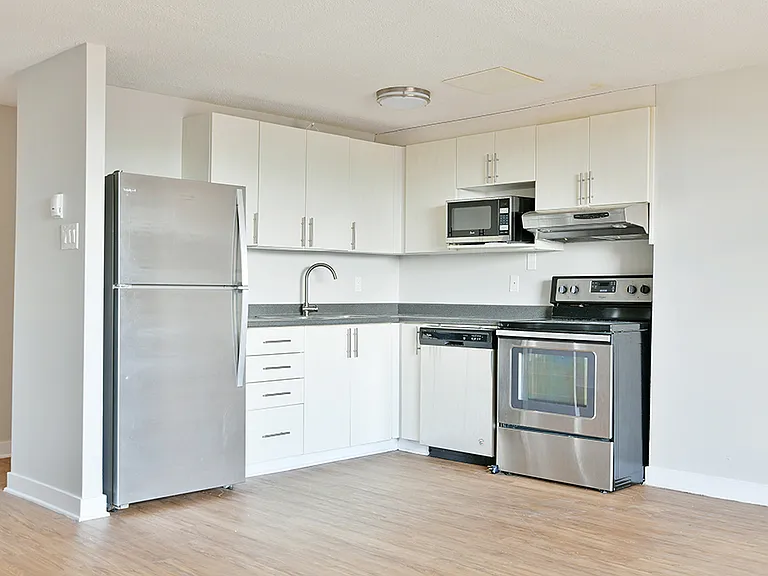 47 Deerfield Dr — Photo 1