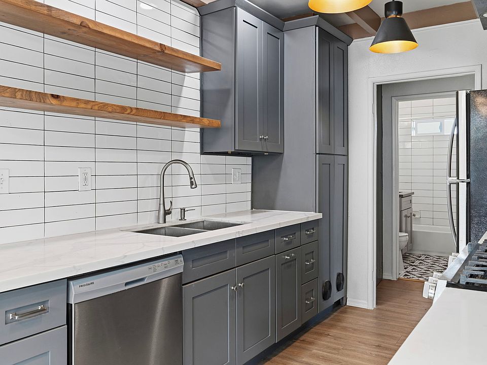1st image of 707 Pine St #4