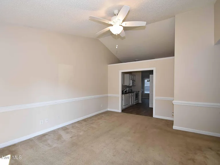 1205 Price Dr #B — Photo 2