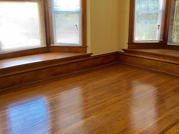 4th image of 105 18th Ave APT 1