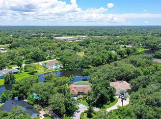 6327 Ravenwood Way, Sarasota, FL 34243